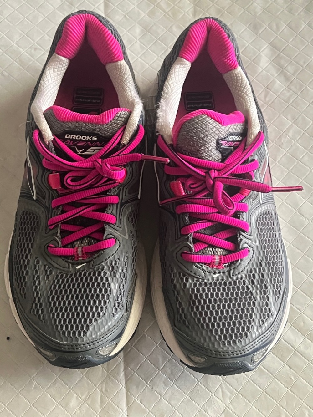 Brooks Ravenna Women’s Running Shoes Gray/Pink Mesh Lace-Up Rubber B 120149